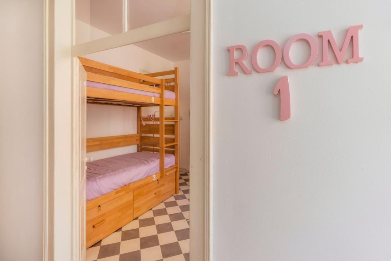 Female Hostel 파로 외부 사진