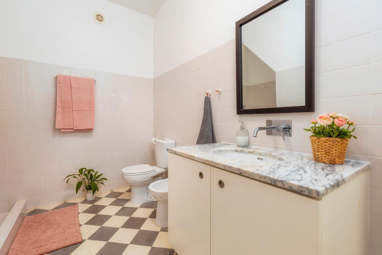 Female Hostel 파로 외부 사진